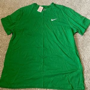 Mens Nike tee shirt green size 2x/XXL